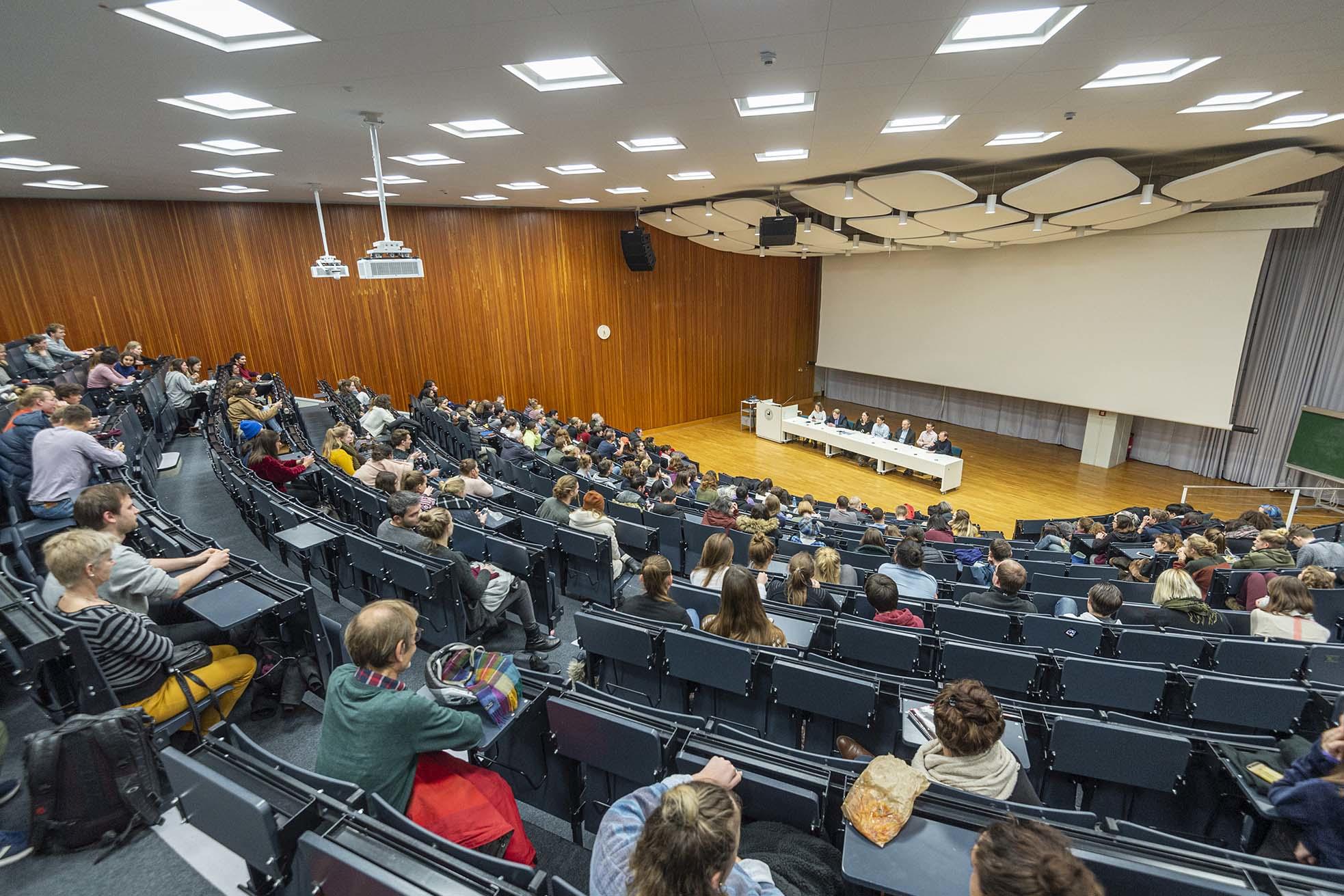 Zur Filmvorführung und Diskussion waren Studierende und Beschäftigte aller Fachrichtungen eingeladen.